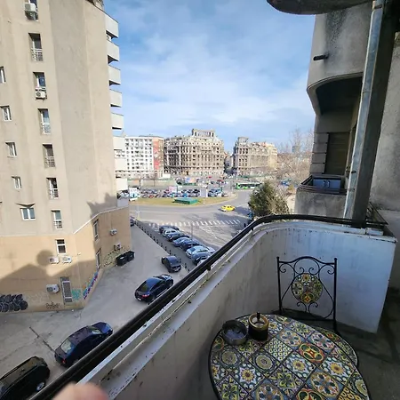 Old City Ultracentral Бухарест