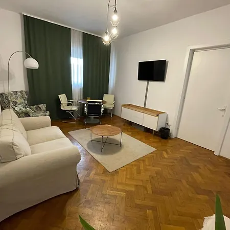 Apartment Old City Ultracentral